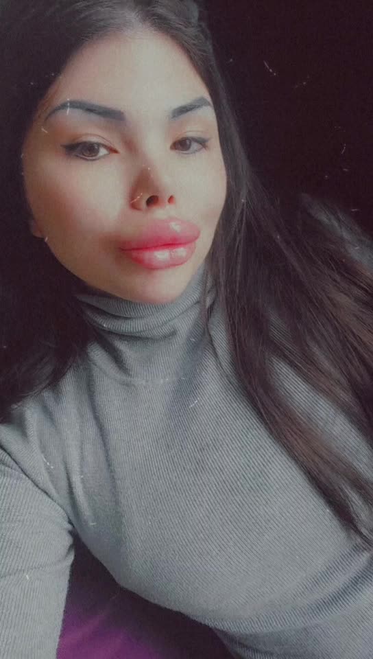 @m_exclusivelyunique