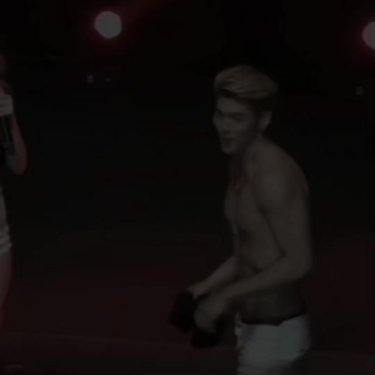 @𝒎.
