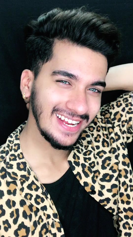 @⚡Masroor Chougle⚡
