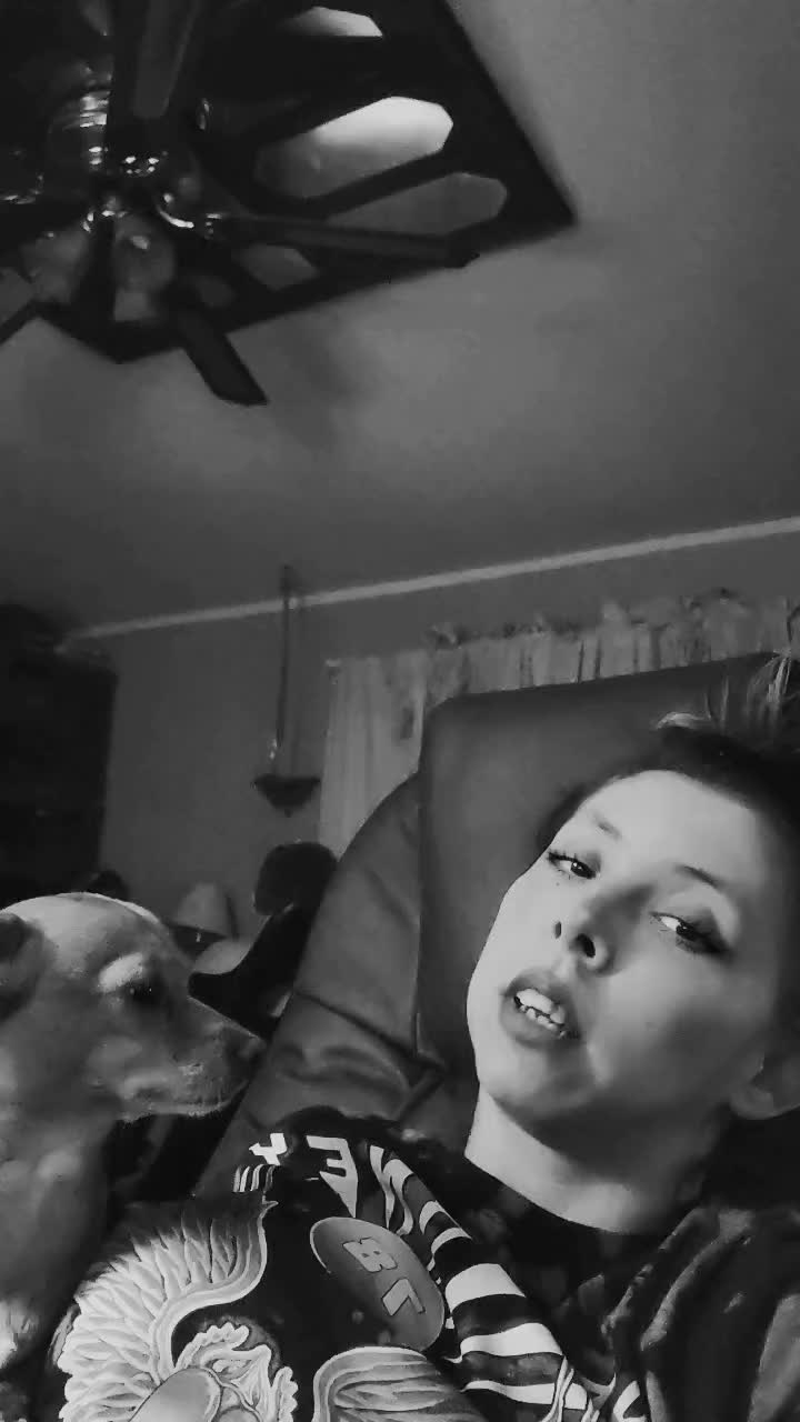 @LauraKay_xo