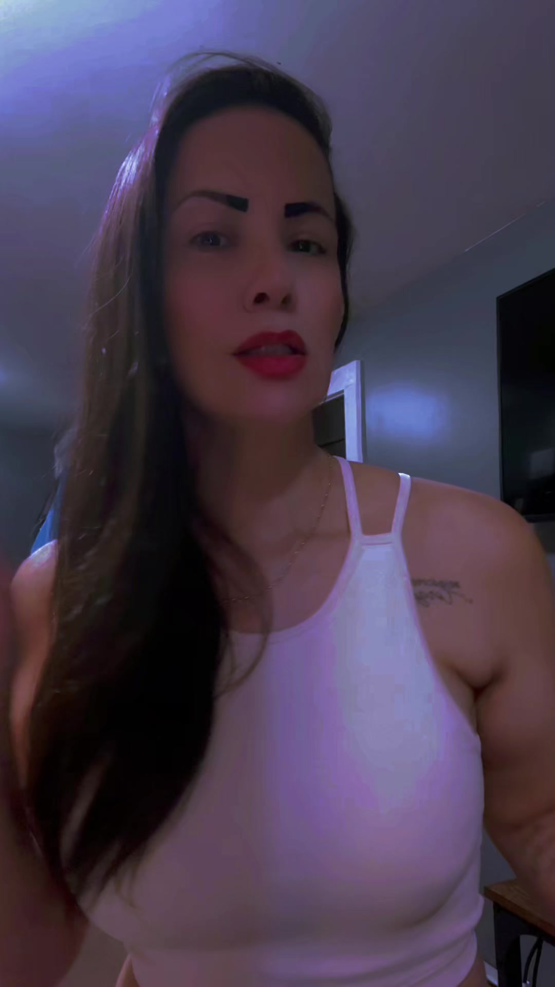 @ElziFroz