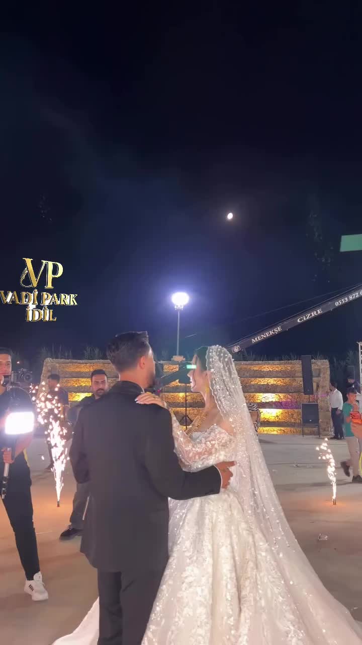 @VADİPARK İDİL D&Uuml;Ğ&Uuml;N SALONU