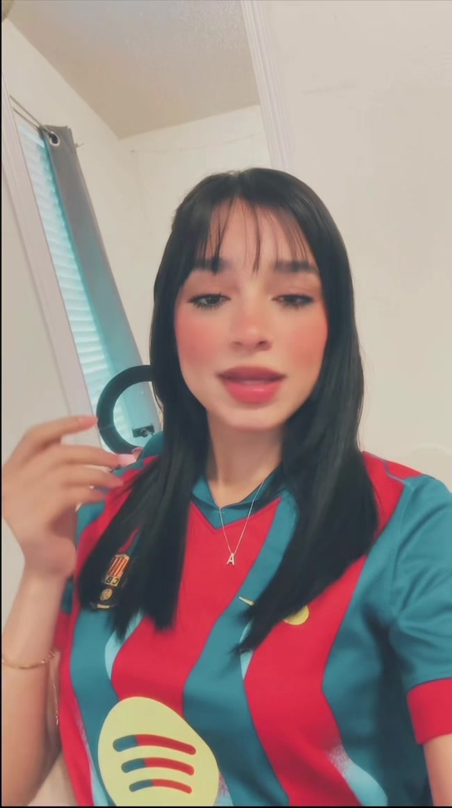 @🧊ྀིྀི𝑨𝒏𝒅𝒓𝒆𝒂_👁️👁️