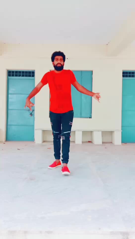 @B Boy Akki
