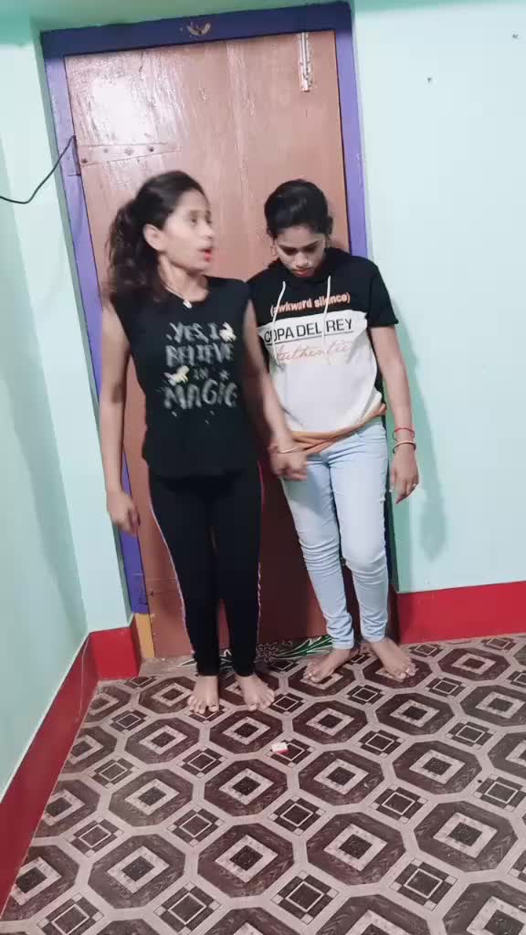 @🥰_Meenakshi_🥰