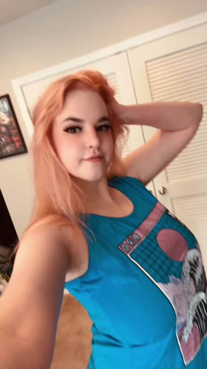 @sarawrcosplayy