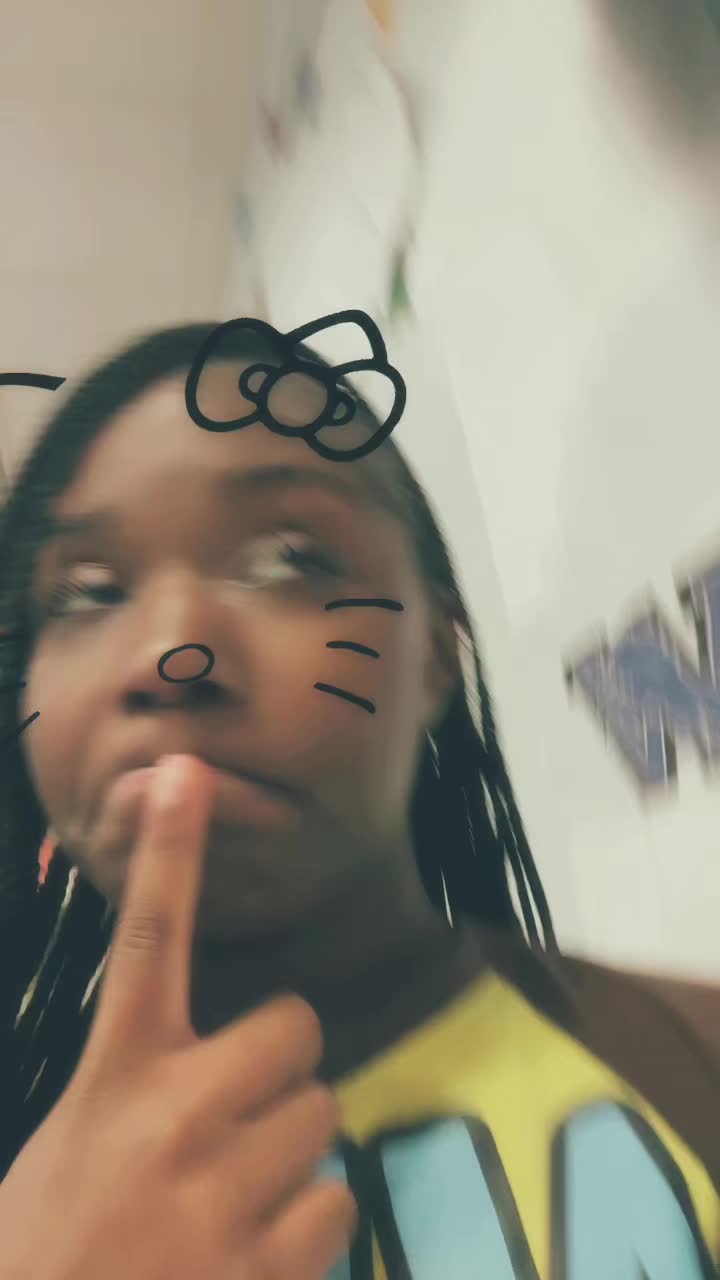 @m o m m m y.
