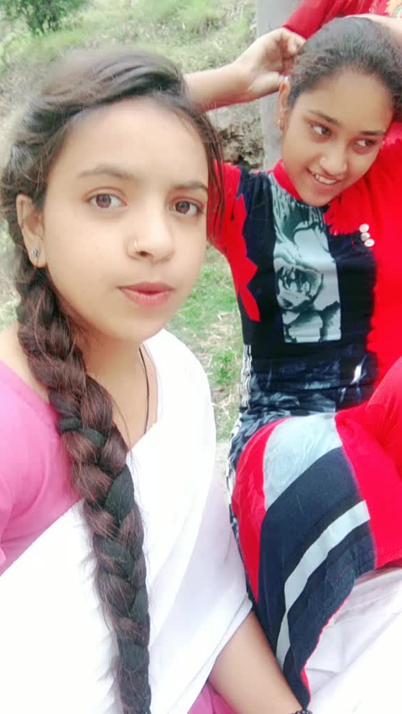 @Thakur Queen😎💯
