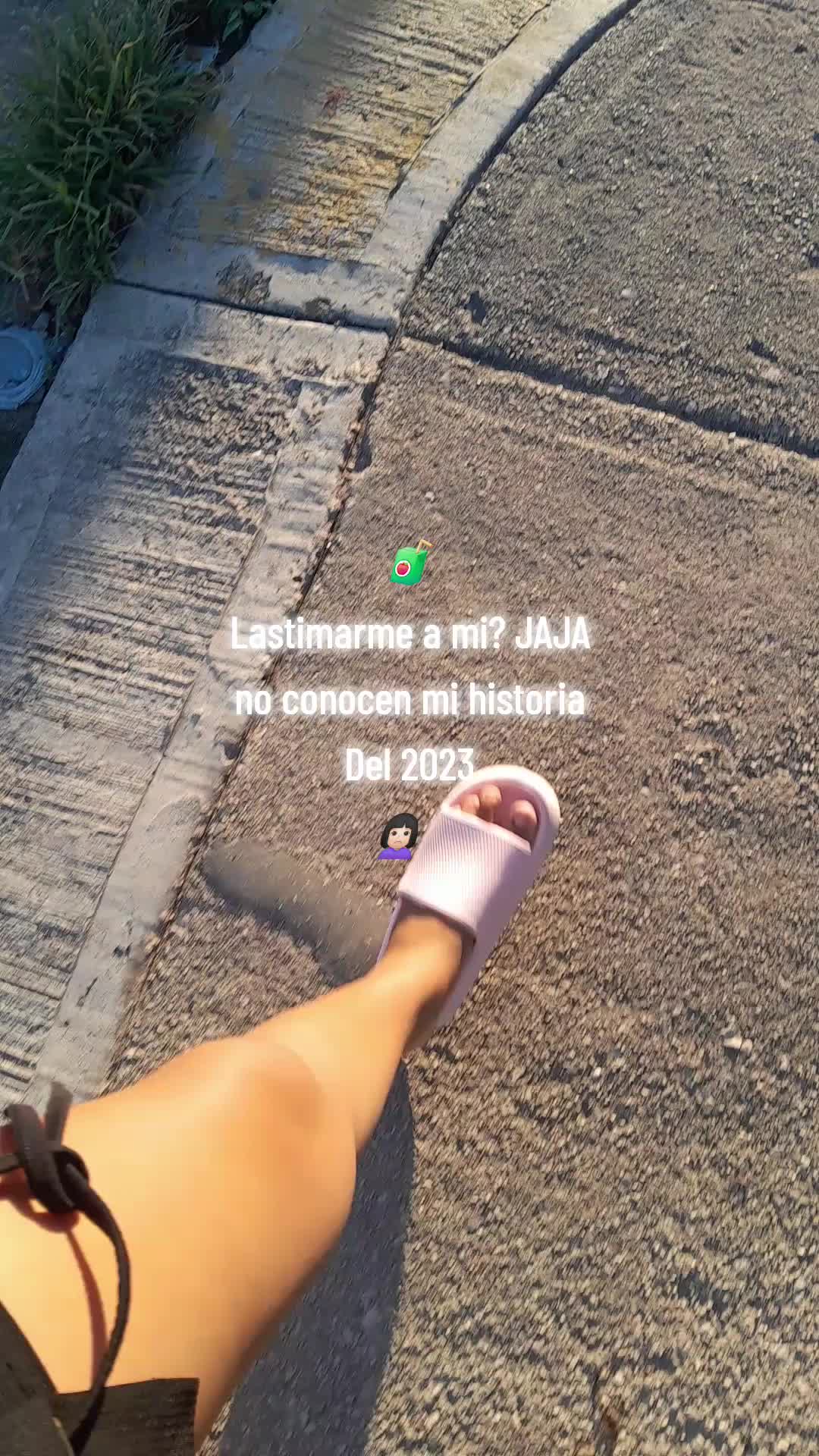 @Mar 🦋