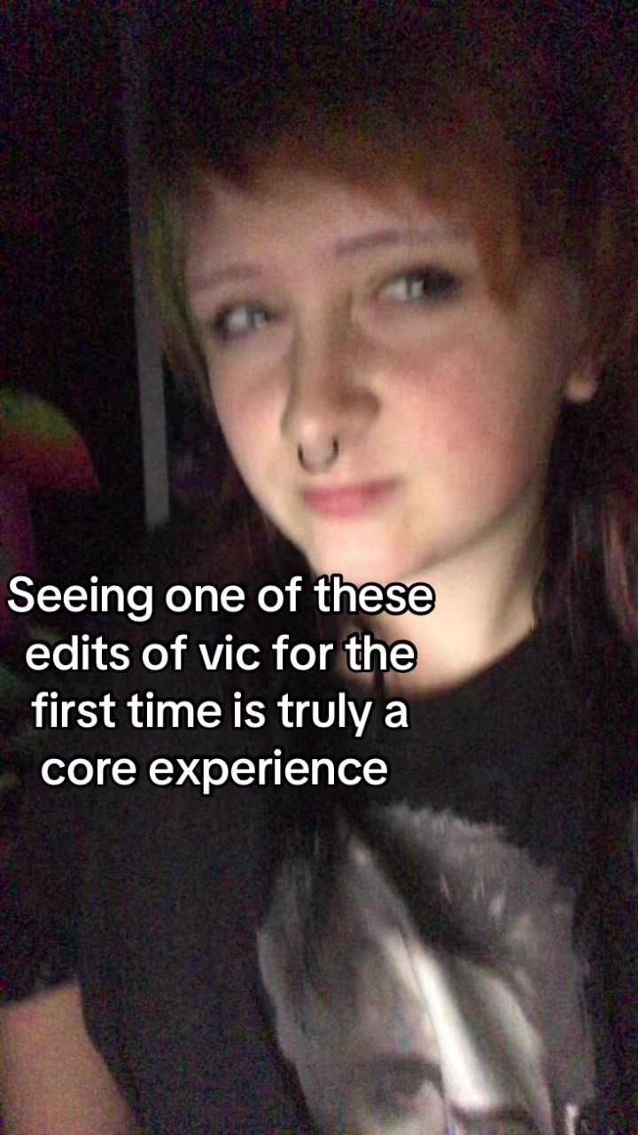 @PЯAWN 🧟♀️🧠