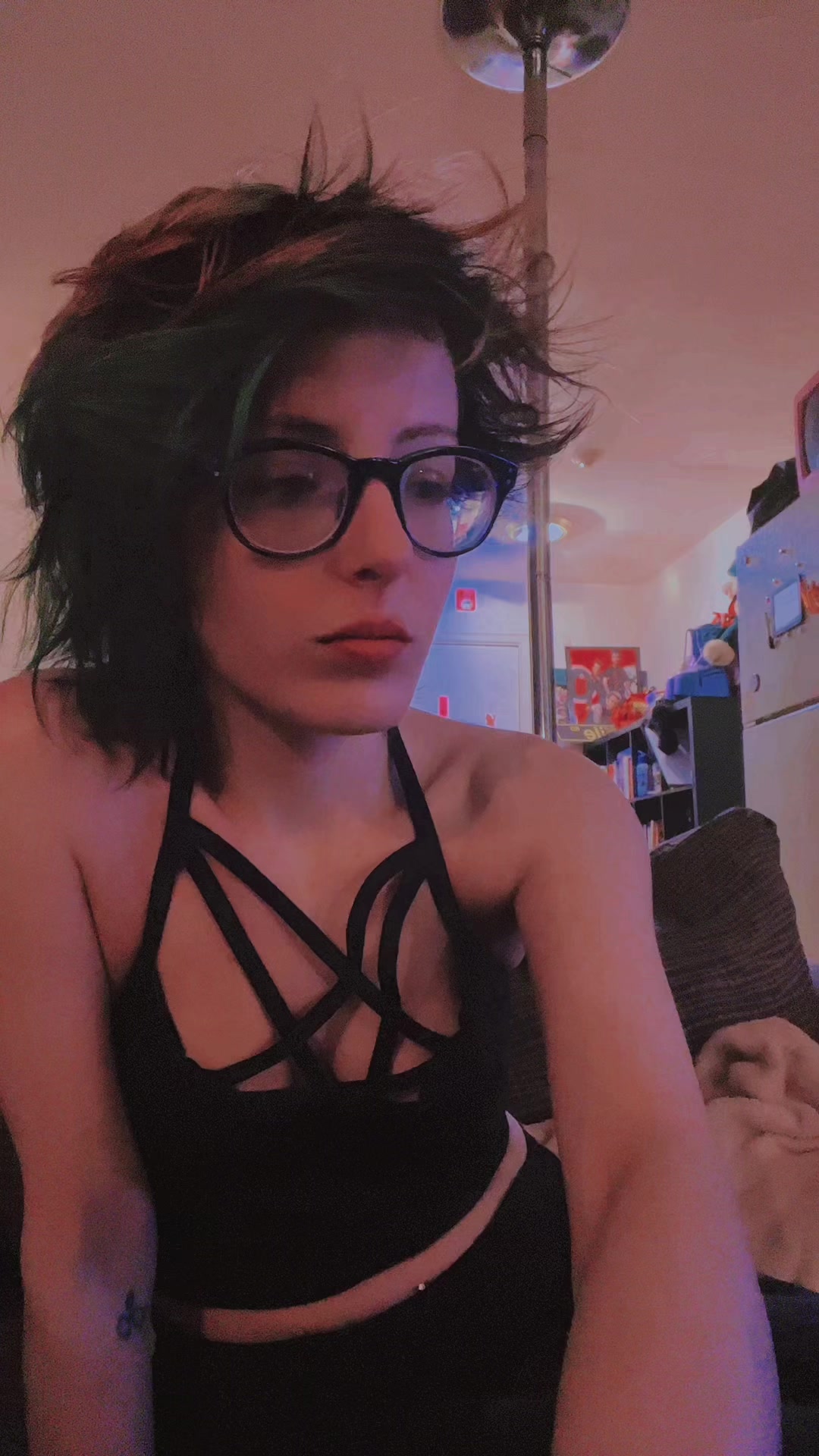 @theycallmeskins