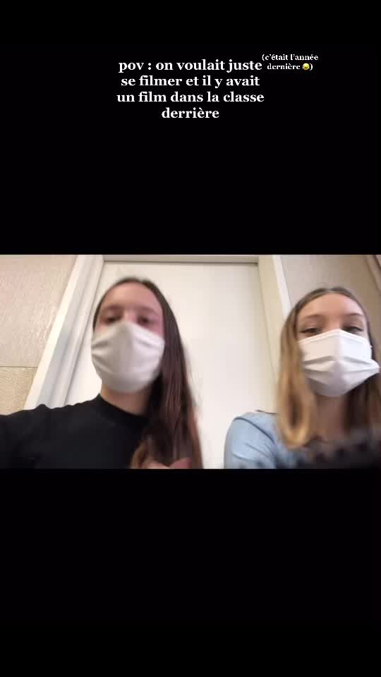 @L&eacute;a