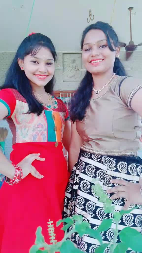 @👭 Preethi💖Pavi👭