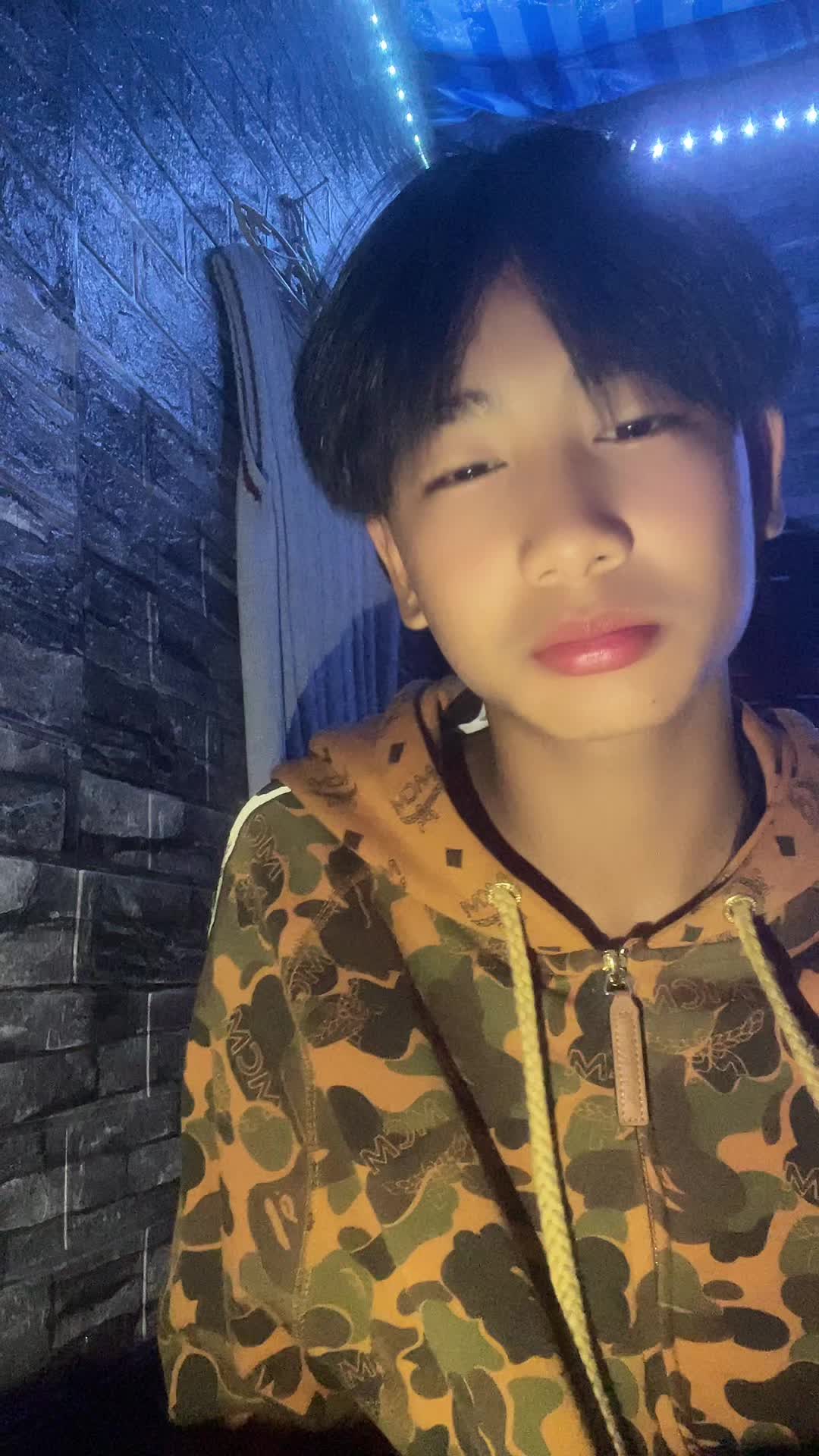 @กูชื่อแหลม🤨