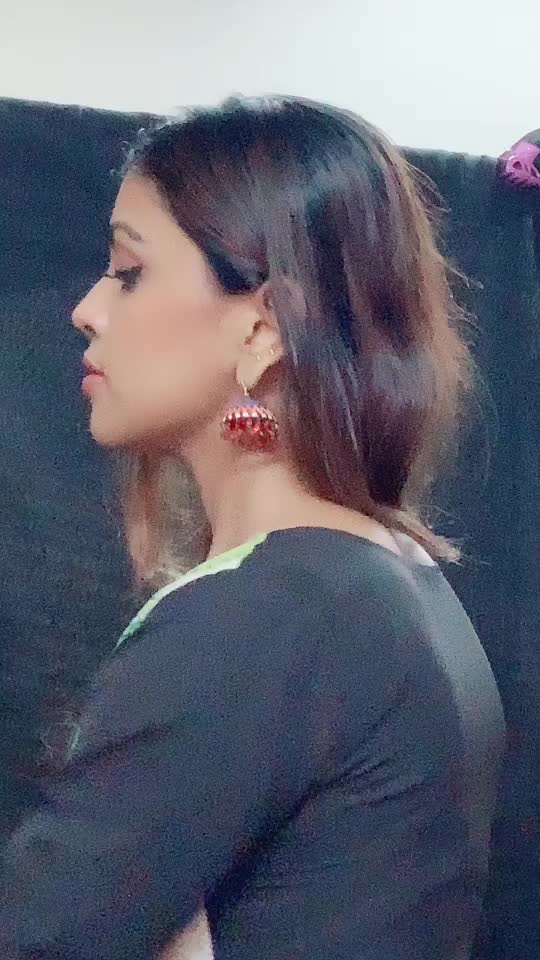 @Sri Nikha (ஸ்ரீநிஹா)
