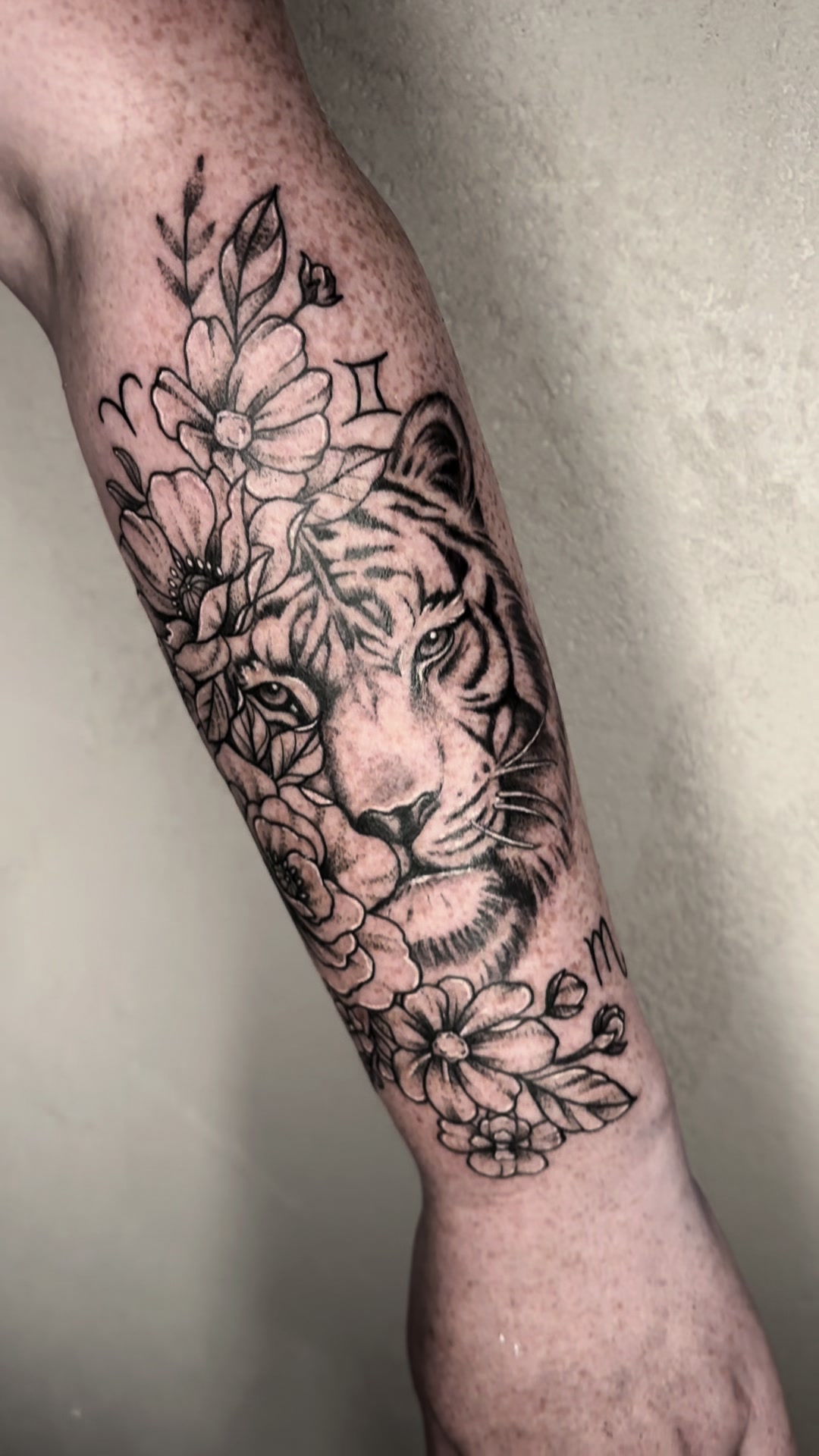 @Laura Forest Tattoo