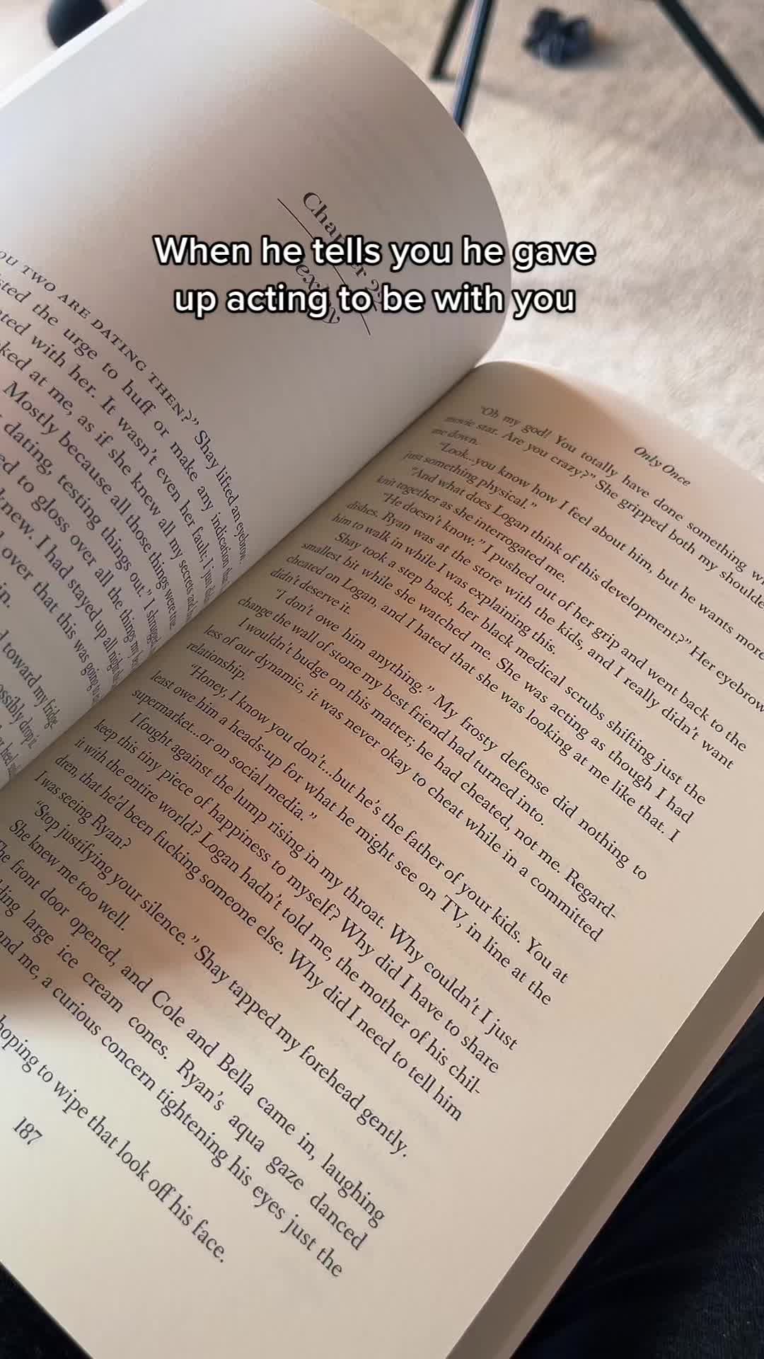 @Ashley Muñoz Reads