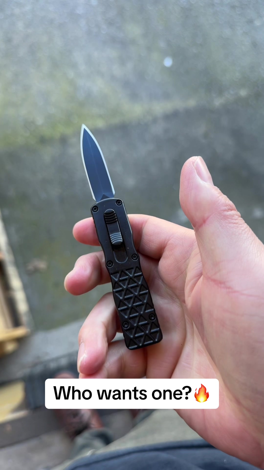 @MEGA.KNIFE