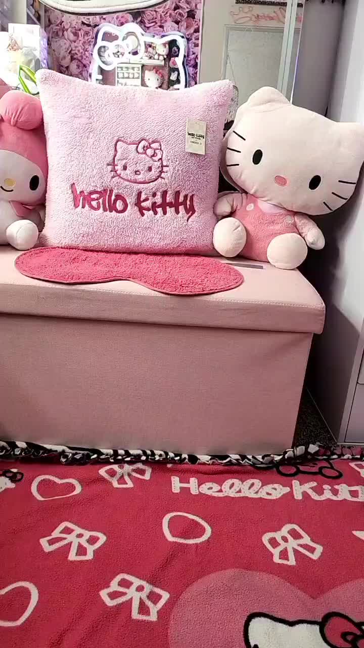@Lovely_Marilyn