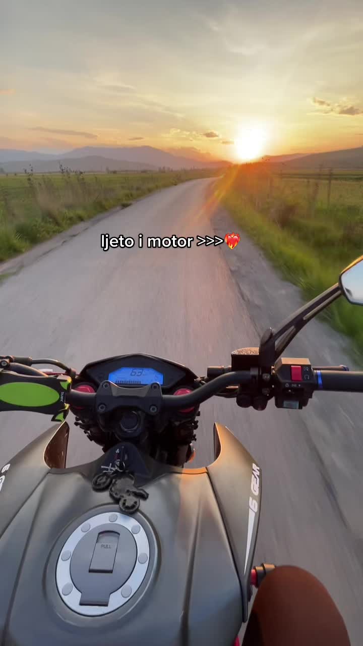 @Miki_vrcio