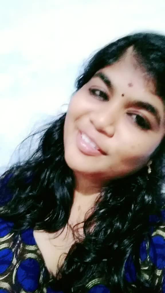 @பச்சை கிளி