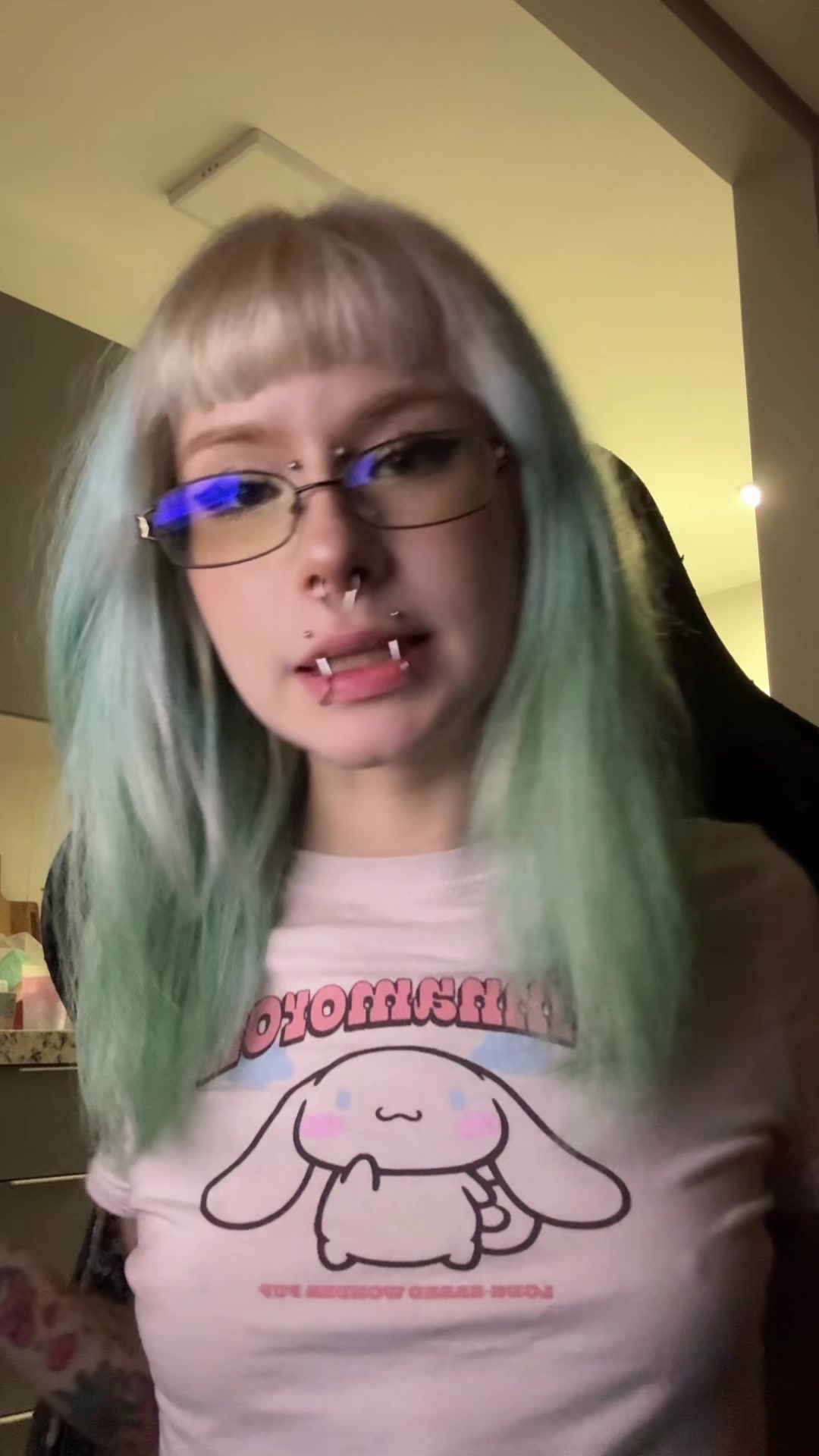 @lu