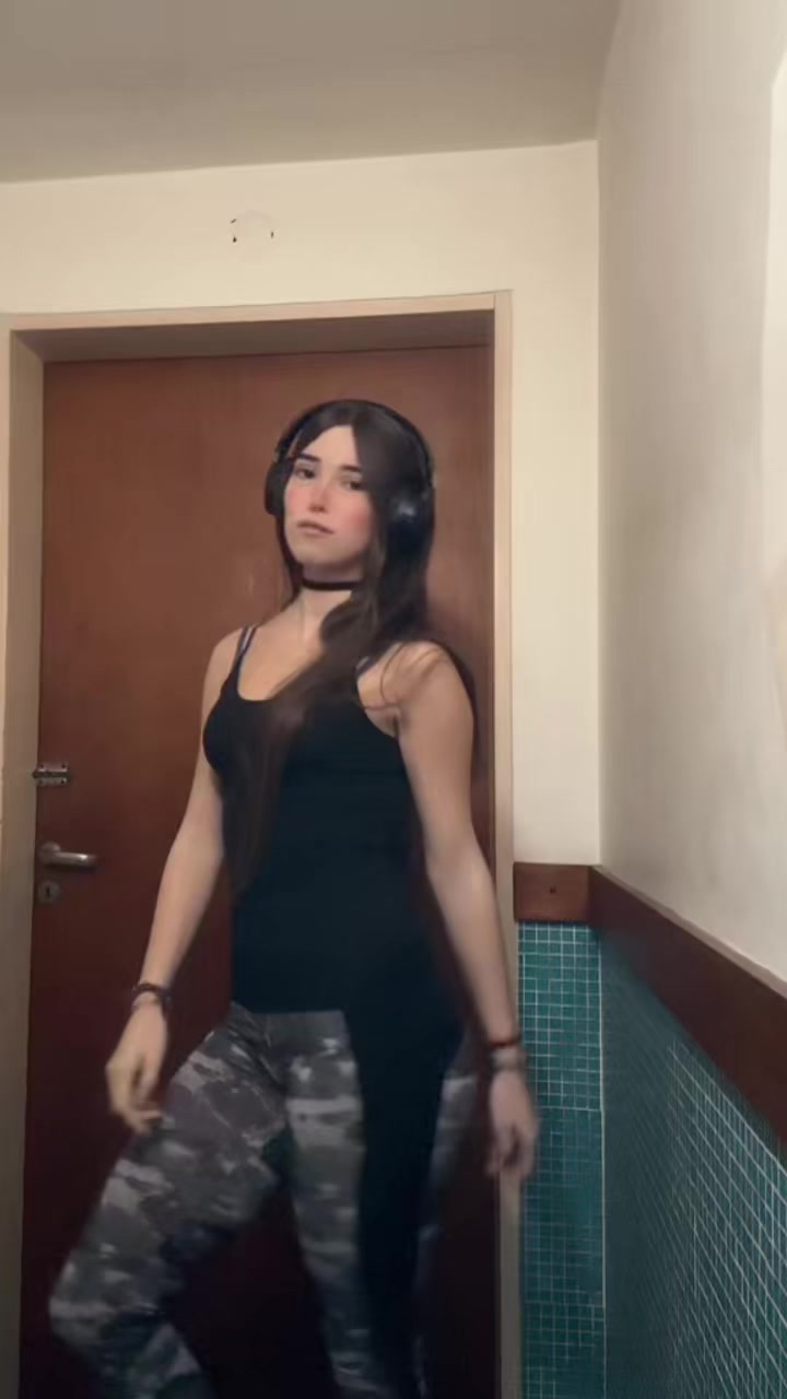 @julie★⭑