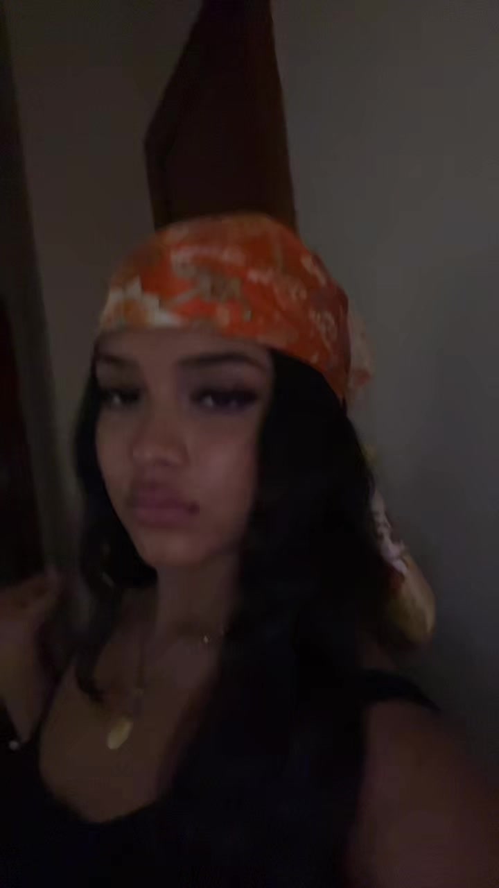 @️