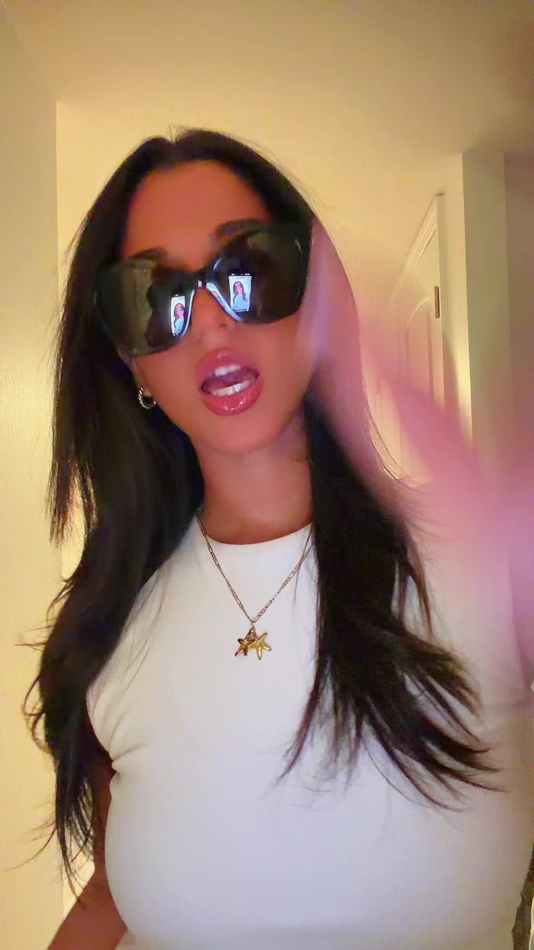 @leahtrysker
