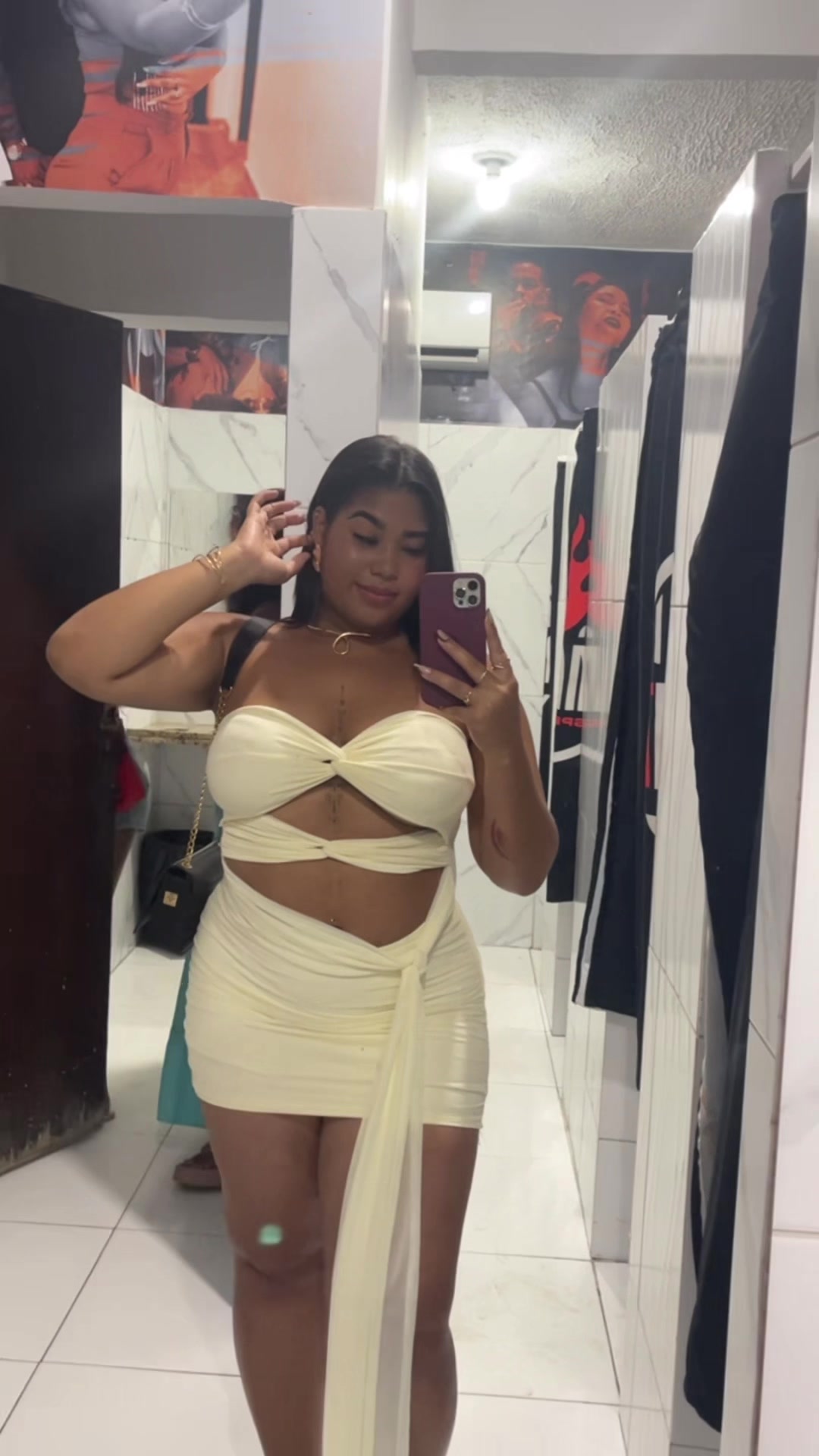 @elis.sz00