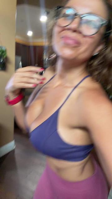 @Mewi619