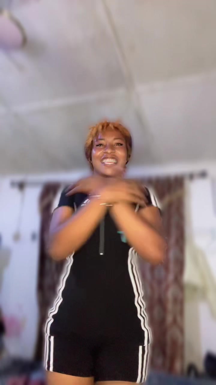 @She&rsquo;s Different❤️
