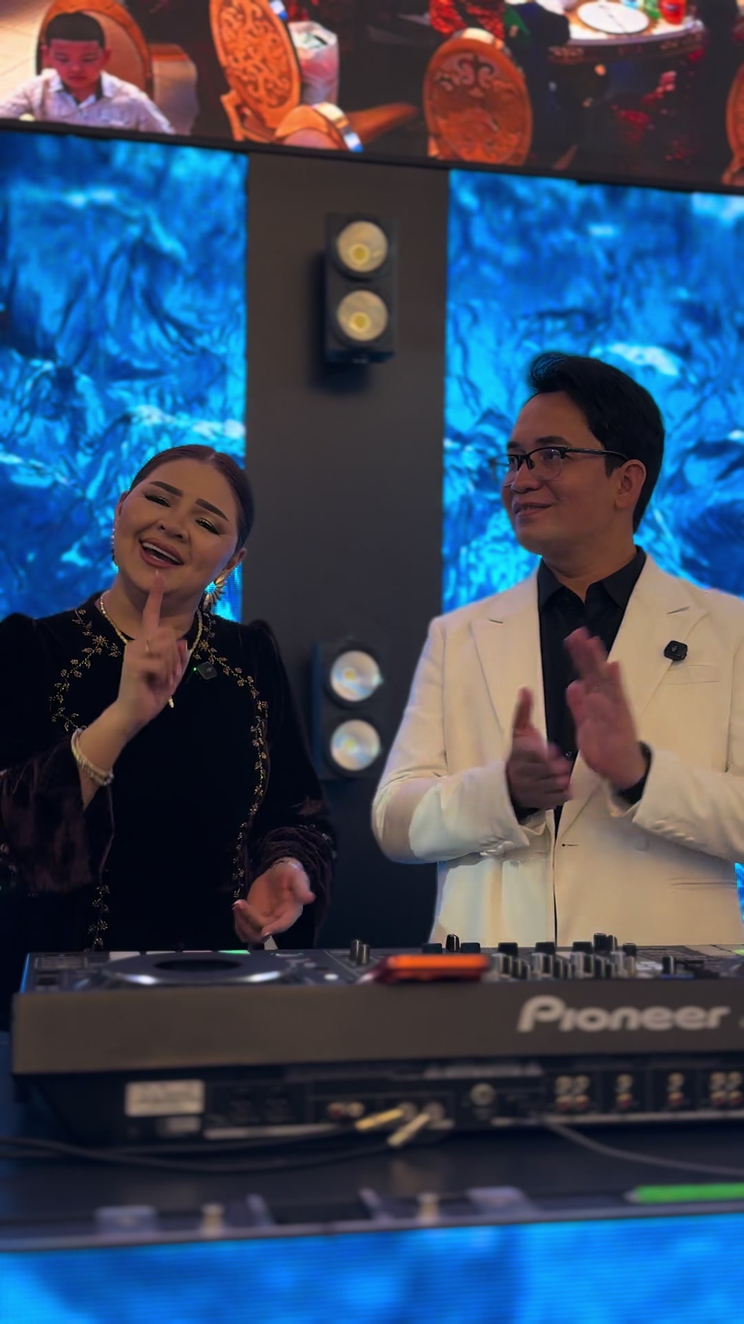 @DJ Gowshut