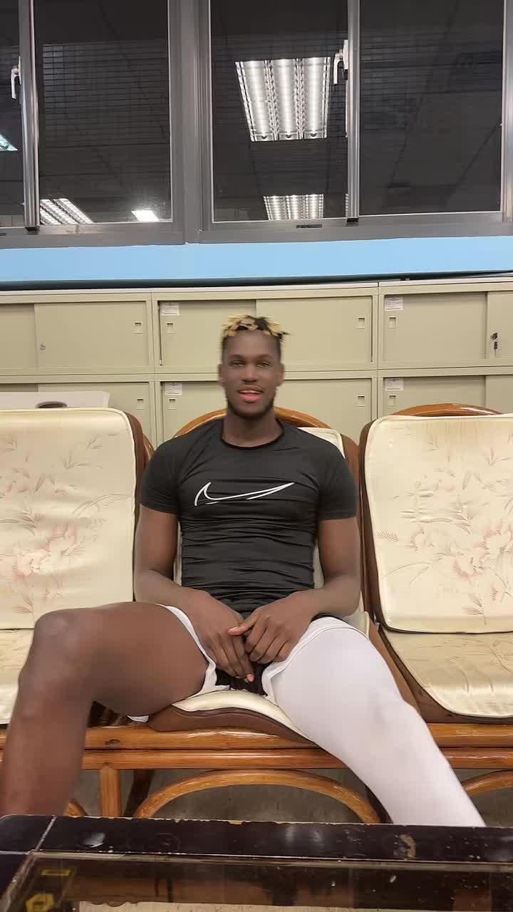 @Mo
