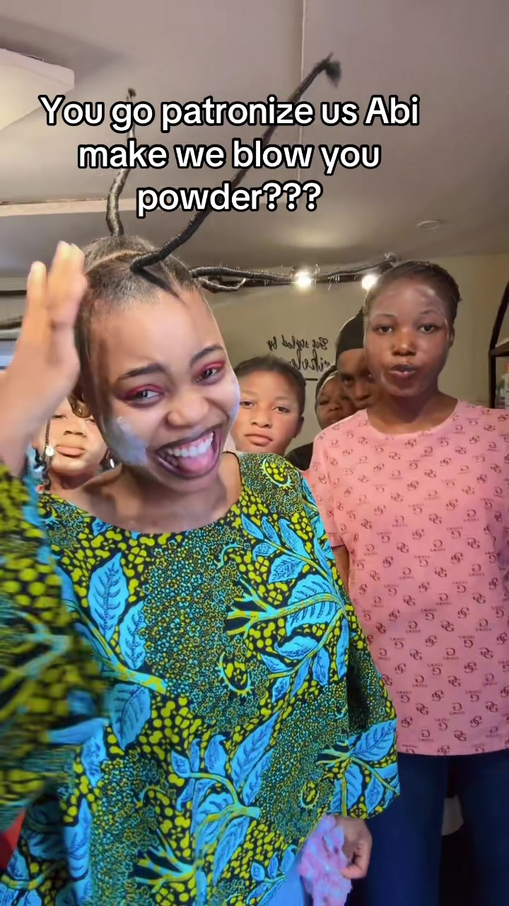 @HAIRSTYLIST IN OYO