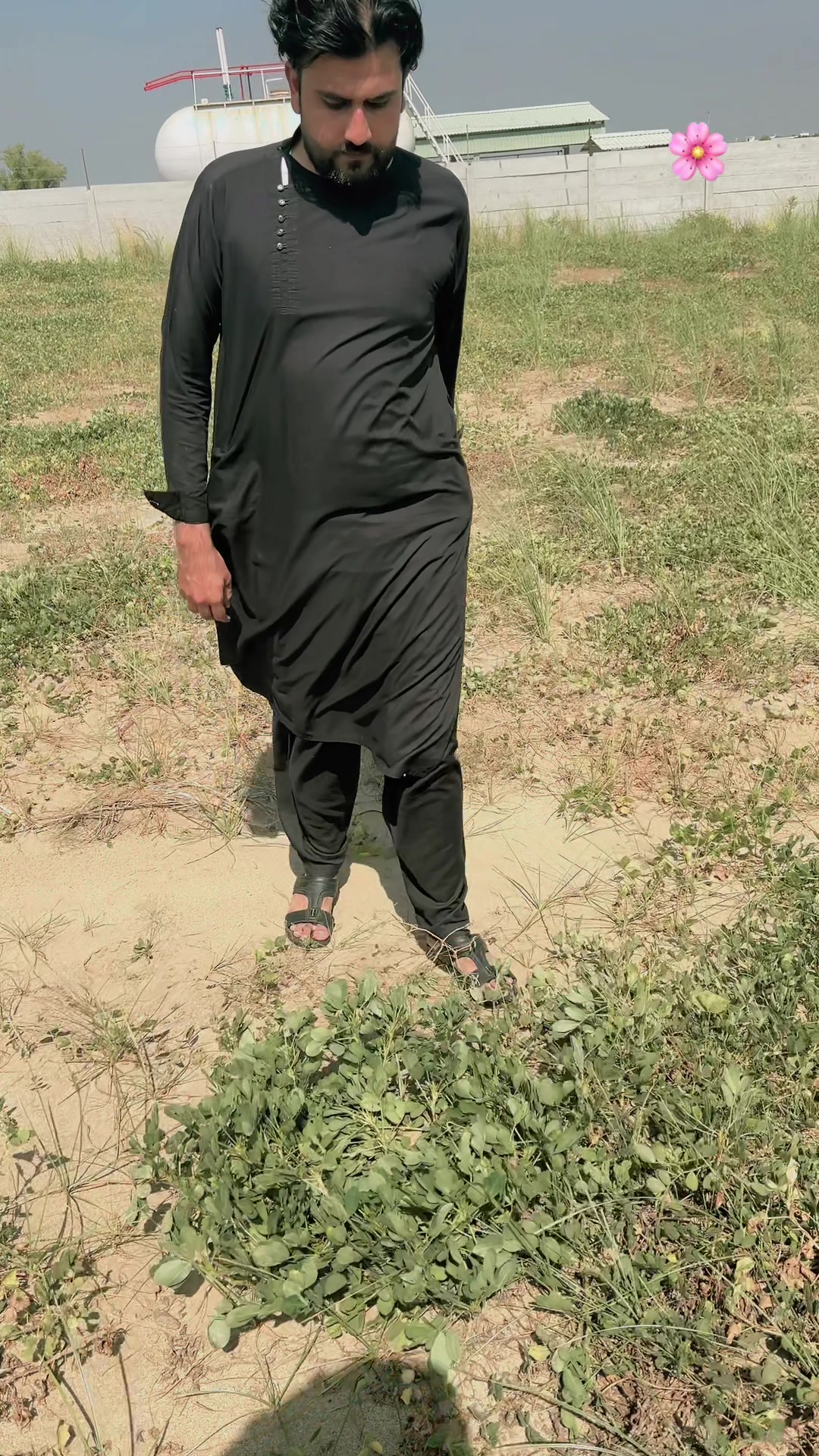 @Umarii Afridi 👑 💯✌🏻