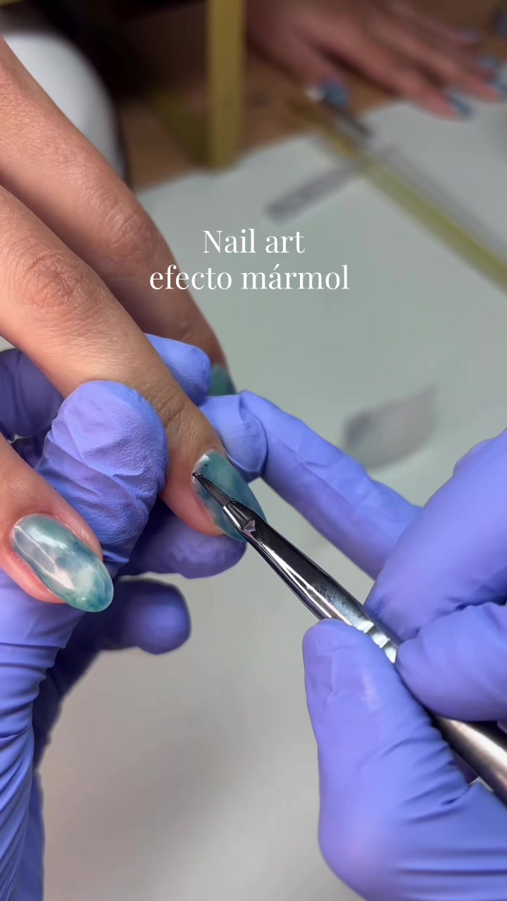 @Chunkyfunkynails