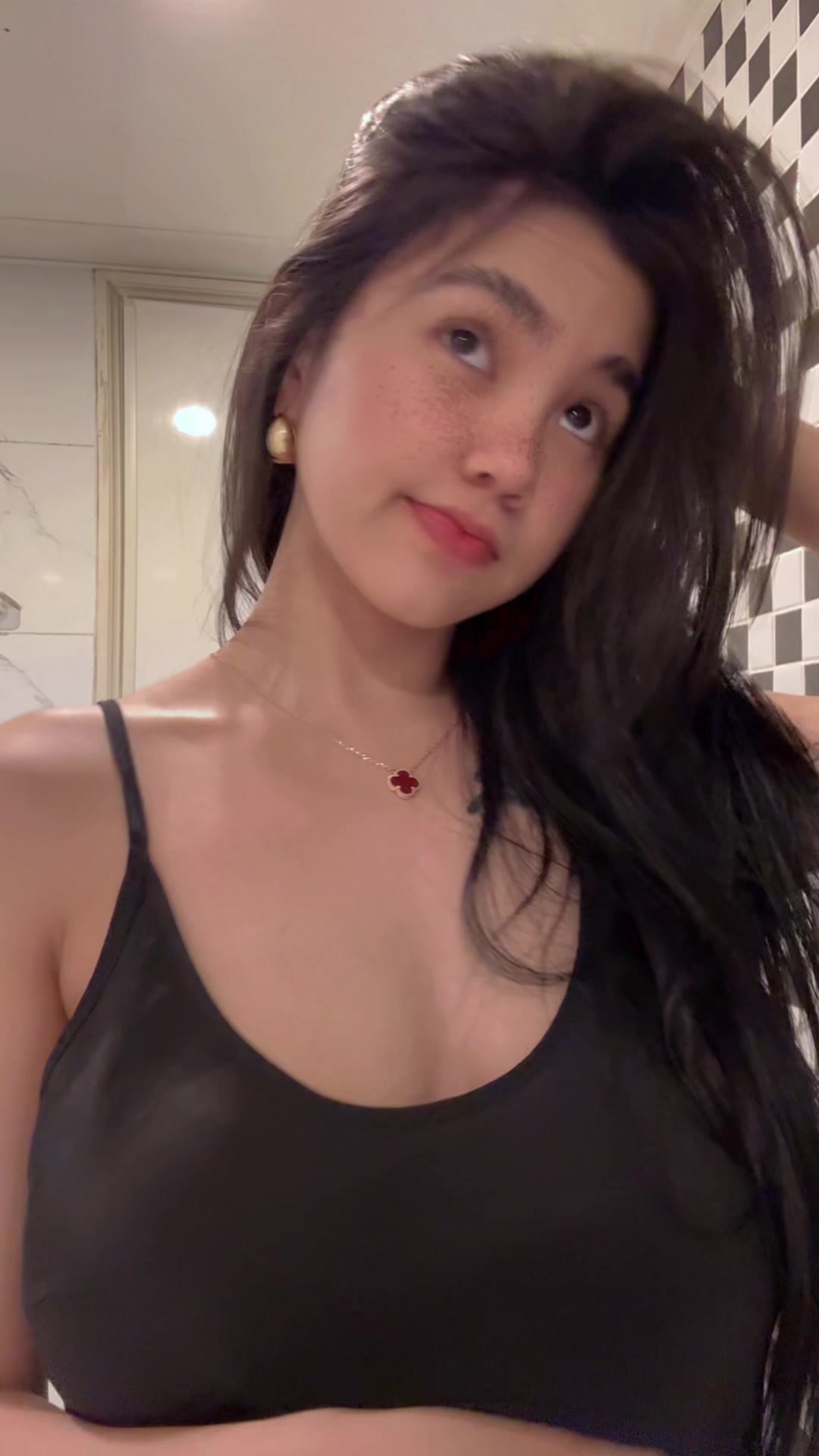 @jessfinn