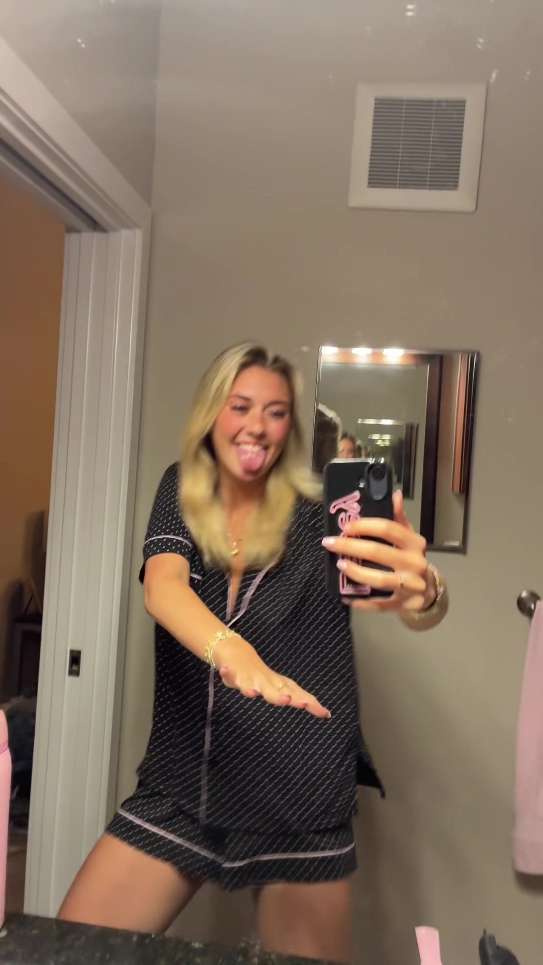 @🦄🦄🦄