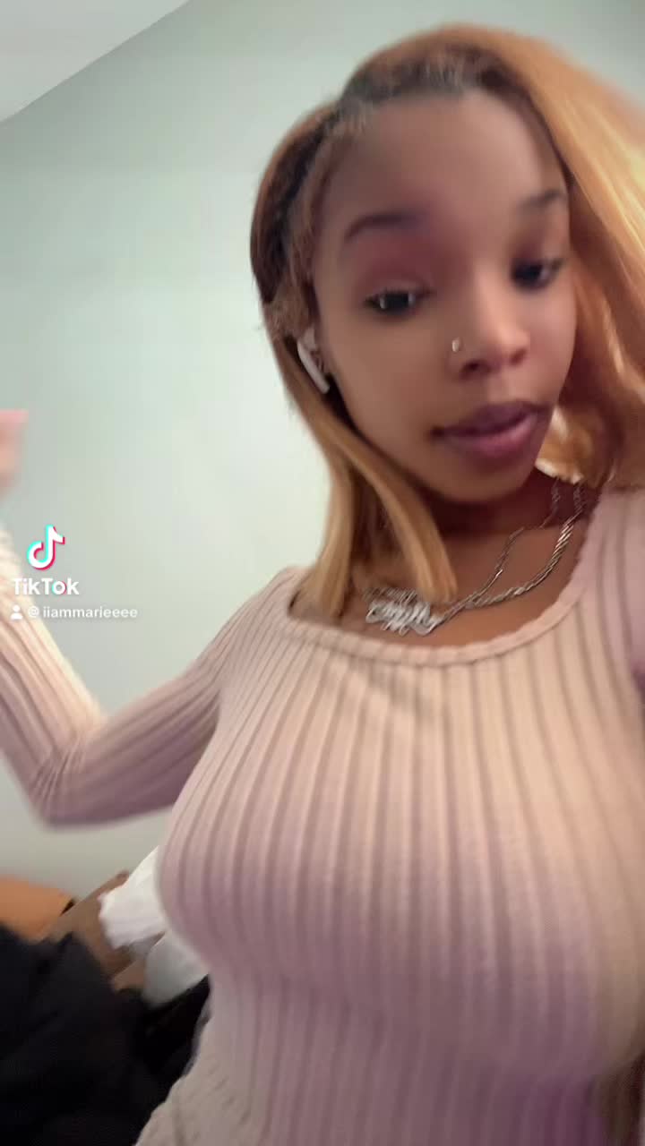 @Amber🌺✨