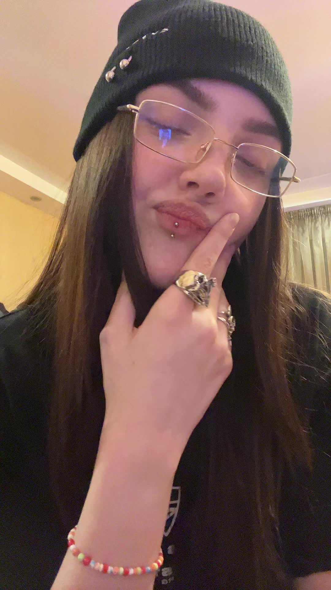 @𝒗𝒆𝒓𝒂