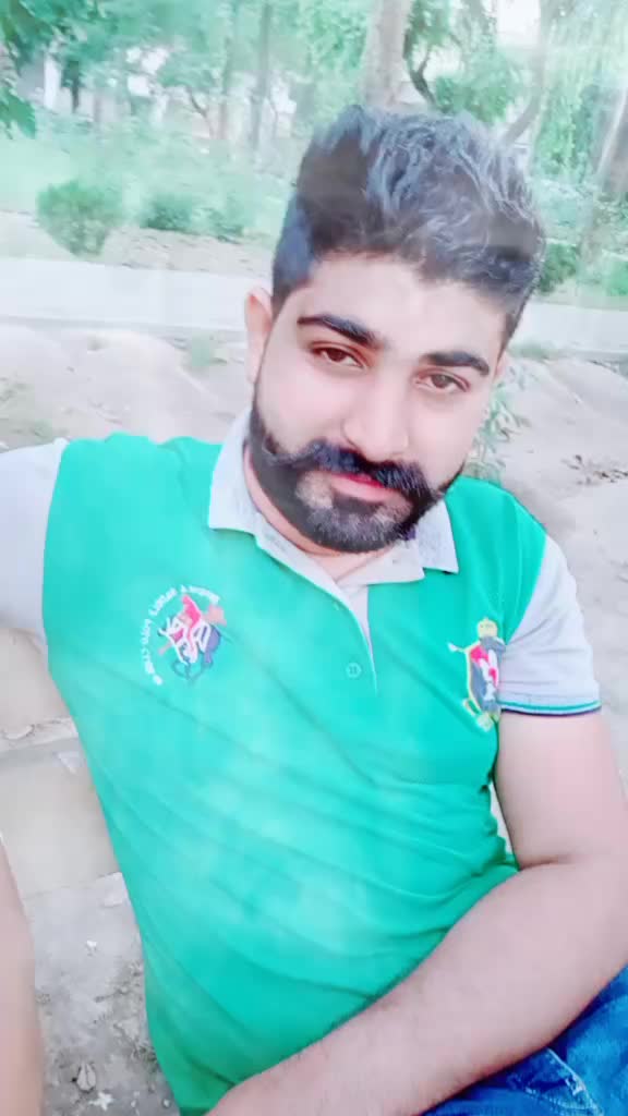 @MEحAR HASSAN👑