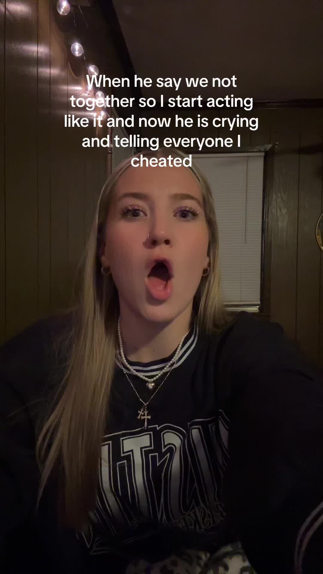 @ash🧸