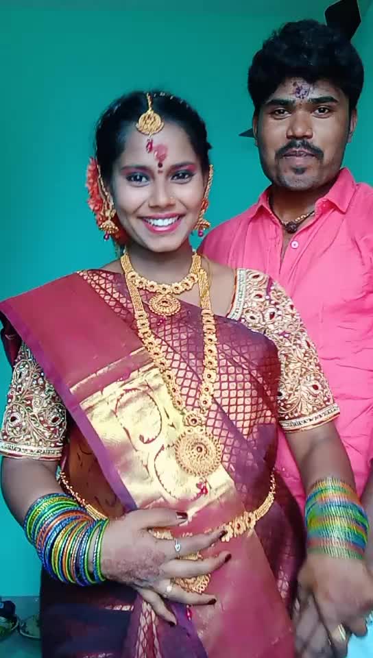 @Dimple Gayu 💞 velu