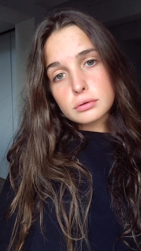 @cami_
