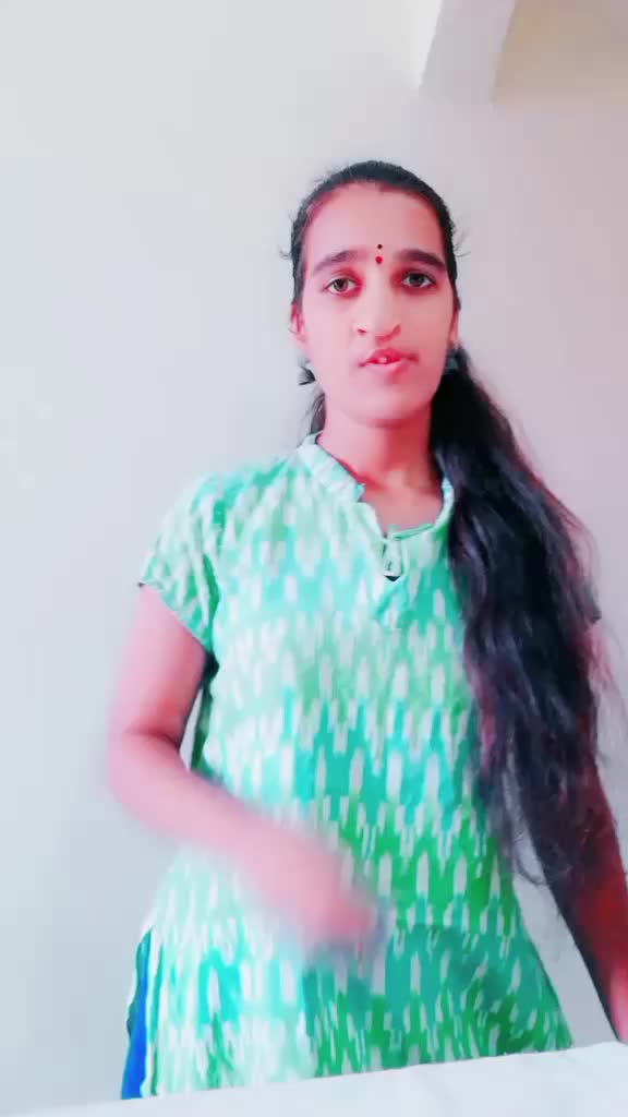 @👑VARDHINI GOUD 👑