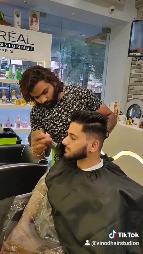@Vinod Hair Studioo