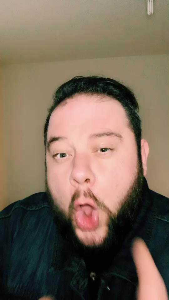 @jameseyers