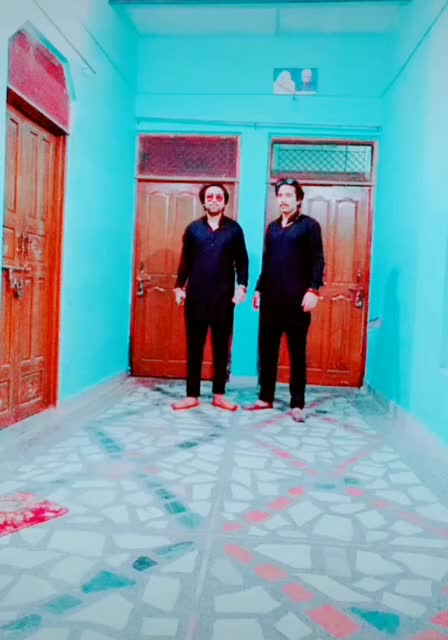 @HarsH RajpuT (HR72)