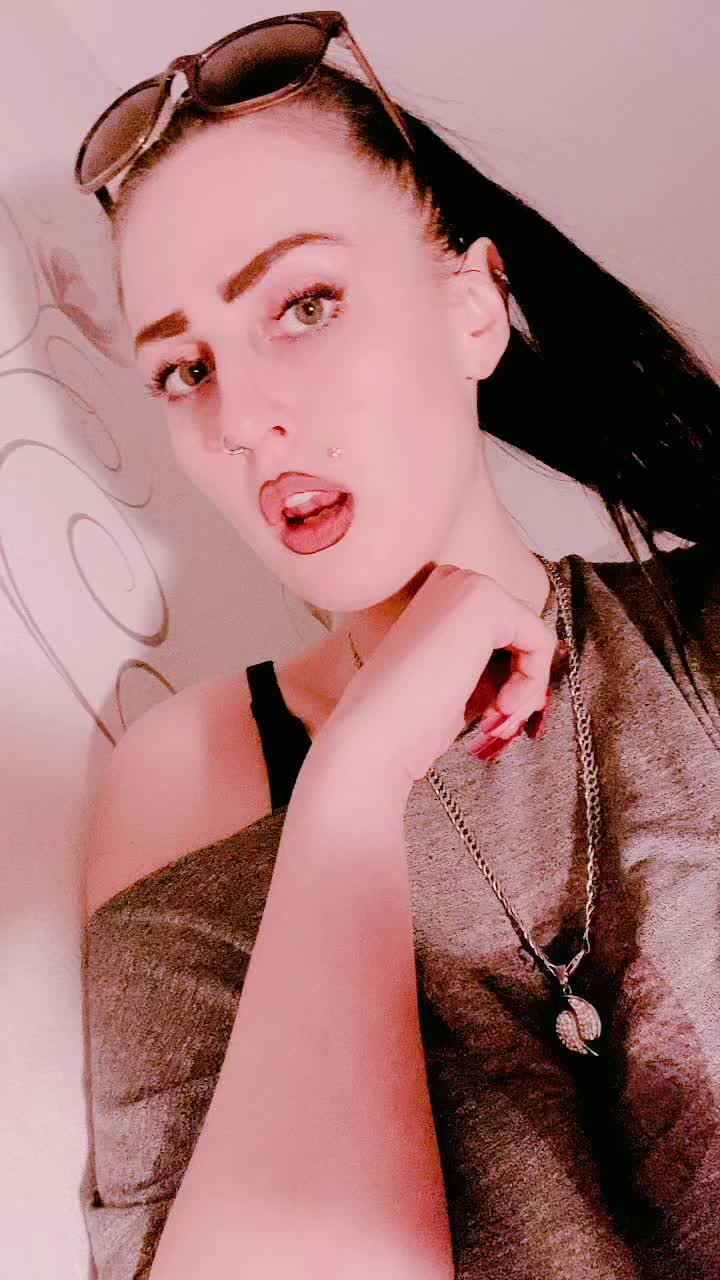 @vikakiruschkin
